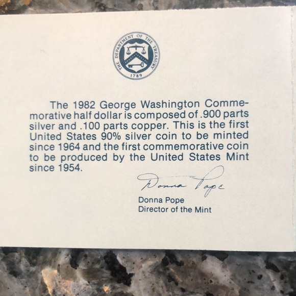 1982-D George Washington Silver Half Dollar - Picture 8 of 8